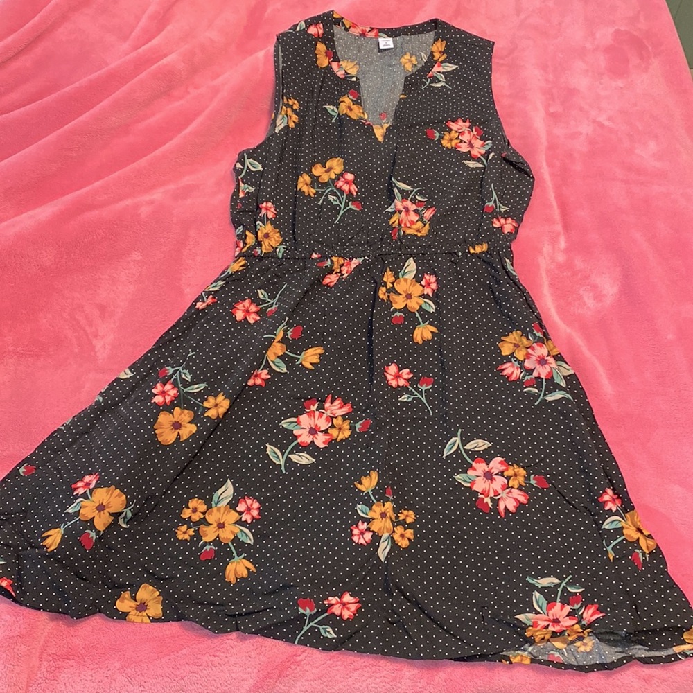 Old Navy Sleeveless Floral Dress